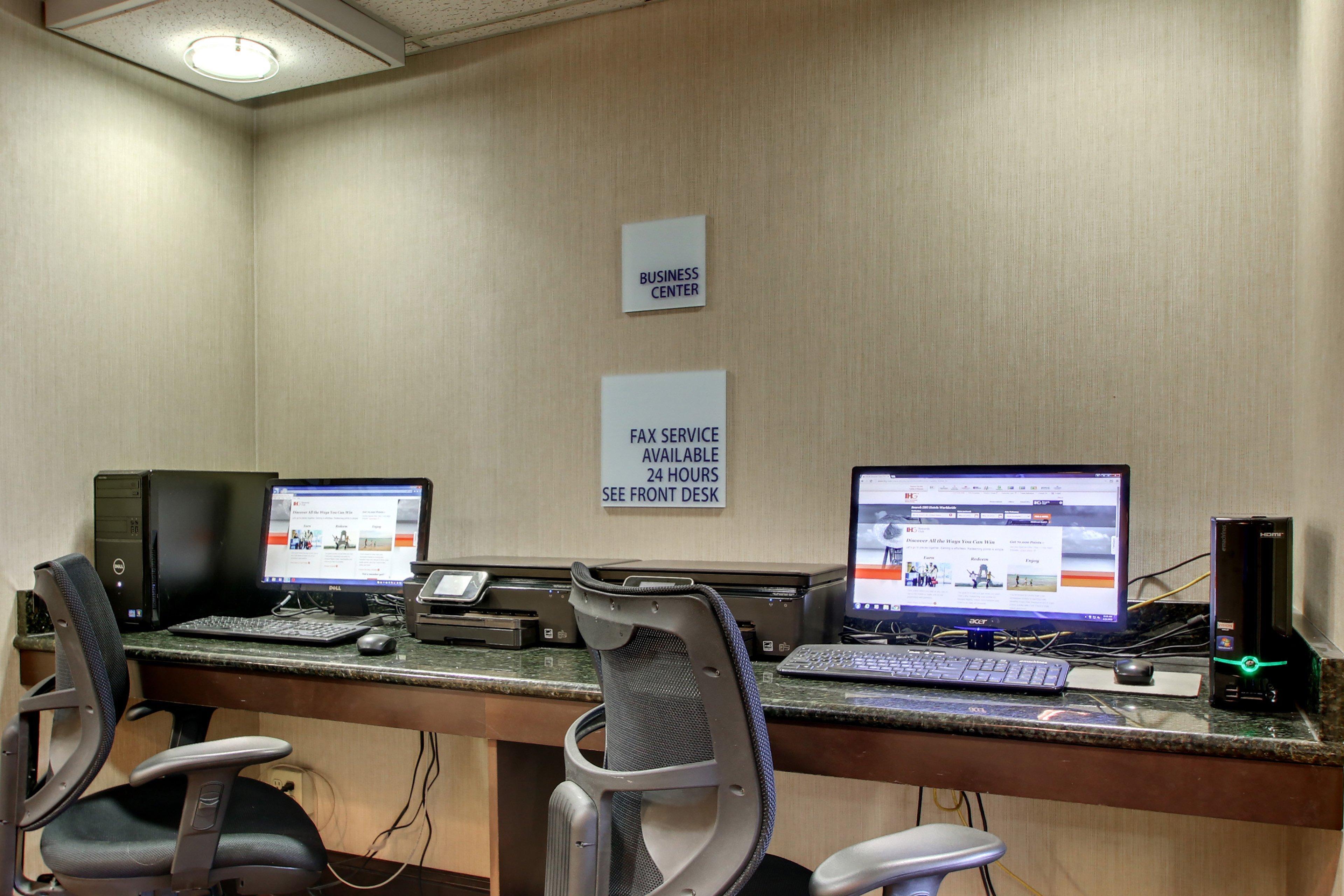 Holiday Inn Express Hotel Fort Campbell-Oak Grove By Ihg Eksteriør bilde