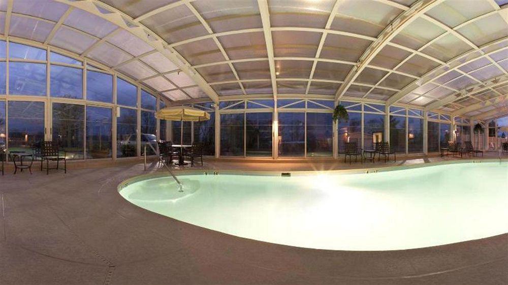 Holiday Inn Express Hotel Fort Campbell-Oak Grove By Ihg Eksteriør bilde